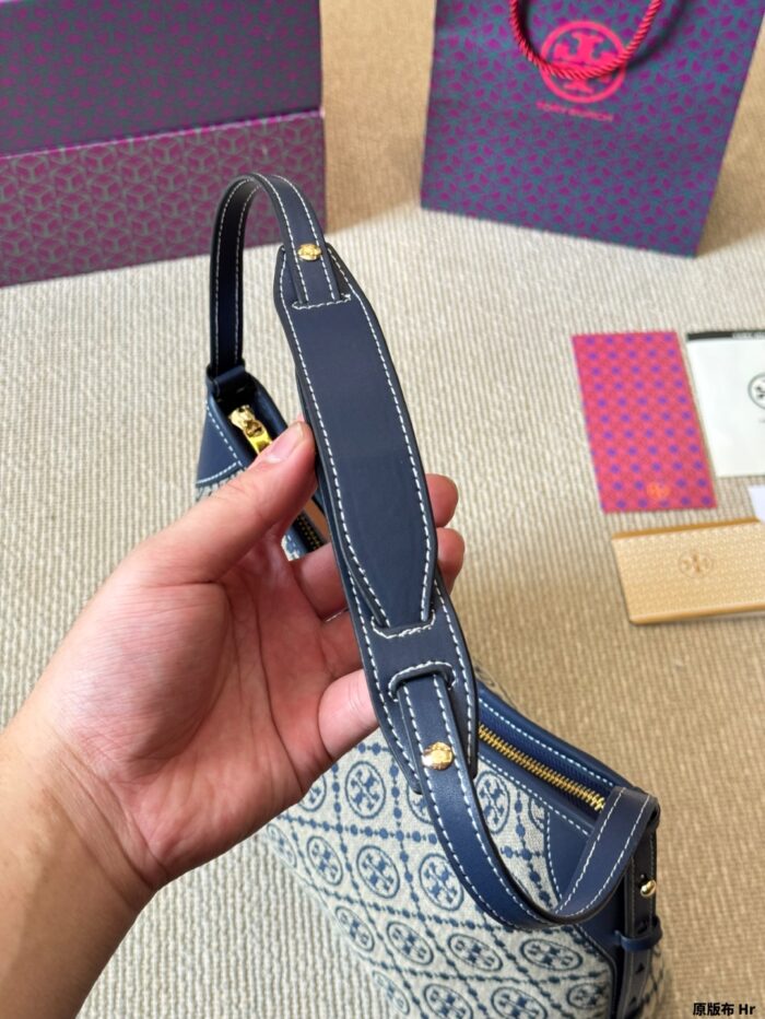 Tory Burch Hobo Monogram Tote Bag | Shoulder/Crossbody | Practical And Relaxed - Image 6