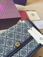 Tory Burch Monogram Large Accordion Bag | Multiple Compartments | Generous Capacity - Image 5