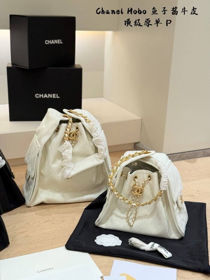 Chanel 25A Hobo Caviar Calfskin Bag With Chain Strap And Leather Padding, Featuring New Mini Pocket – Practical And Comfortable - Image 2