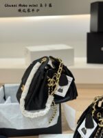 Chanel 25C Small Hobo Drawstring Bucket Bag - Calfskin - Drawstring Closure - Side Pockets - Generous Capacity - Stylish - Image 3