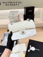 Chanel Classic Cf Lambskin Quilted Double C Logo Shoulder Bag - Image 2