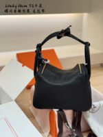 Hermès Lindy Original Calfskin Leather Three-Strap Design Full Packaging With Complimentary Ribbon - Image 5