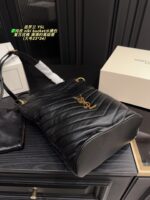 Yves Saint Laurent Niki Bucket Genuine Leather Bag Retro Elegance Impressive Capacity Effortlessly Versatile For Both Casual And Formal Wear - Image 7