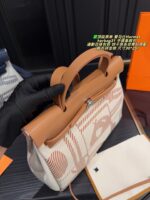 Hermès Herbag 31 2021 Autumn/Winter Limited Edition Biscuit-Coloured Abstract Pattern Commuter Tote/Shoulder Bag - Image 9