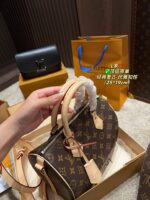 Louis Vuitton Speedy Pillow Bag Retro Elegance Impressive Capacity Effortlessly Versatile For Both Casual And Formal Occasions - Image 3