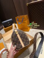 Louis Vuitton Speedy Pillow Bag Retro Elegance Impressive Capacity Effortlessly Versatile For Both Casual And Formal Occasions - Image 4