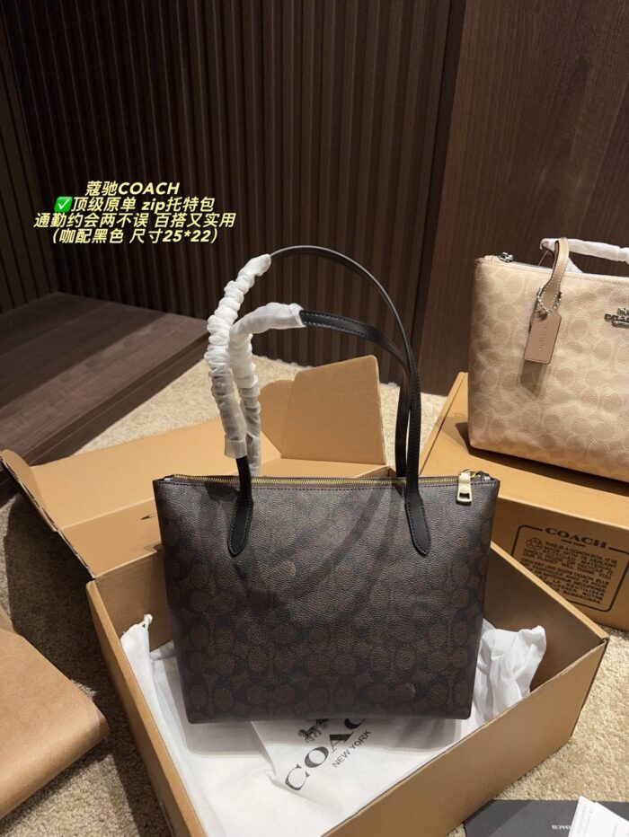 Coach Zip Tote Bag Adjustable Shoulder Strap For Crossbody Or Single-Shoulder Carry Minimalist, Versatile Commuter Bag - Image 3