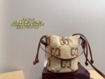 Gucci Spring/Summer 2025 Straw Logo Bucket Bag Compact For Holidays And Everyday Use - Image 2