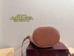 Gucci Spring/Summer 2025 Straw Logo Bucket Bag Compact For Holidays And Everyday Use - Image 7