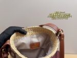 Gucci Spring/Summer 2025 Straw Logo Bucket Bag Compact For Holidays And Everyday Use - Image 8