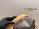 Louis Vuitton Side Trunk Gu Ailing Box Bag Monogram Colourway Durable And Long-Lasting Meets Daily Needs - Image 8