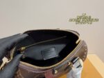 Louis Vuitton Studded Cushion Bag Simple And Versatile Trendy And Stylish Essential For Everyday Outings - Image 9