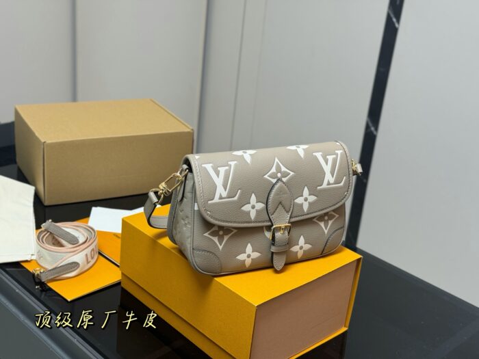 Louis Vuitton Baguette Bag With Detachable Double Shoulder Straps - Image 1