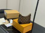 Louis Vuitton Replica Mini Cute Mini Croissant Bag