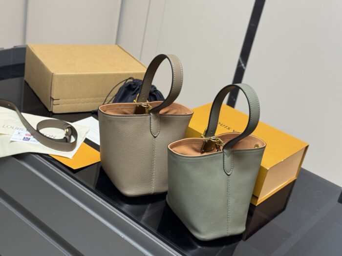 Louis Vuitton Vintage Bucket Bag With Lock Design – Distinctive And Unconventional - Image 7