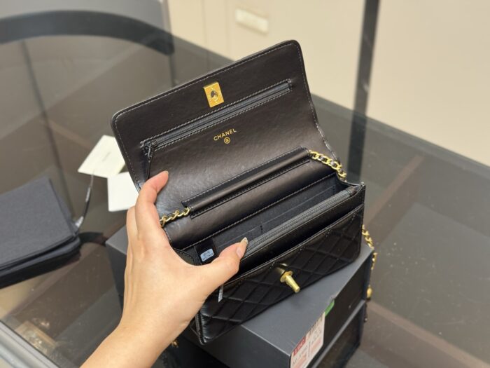 Chanel New Gold Ball Fortune Woc Diamond Quilted Chain Bag Multiple Card Slots & Hidden Pocket - Practical - Image 3