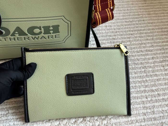 Coach Field Tote Adjustable Wide Shoulder Strap Handheld, Single-Shoulder, Crossbody Bag - Image 2