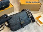 Louis Vuitton 2025 New Baguette Handbag Imported Cowhide Leather Seasonal Limited Edition - Image 2