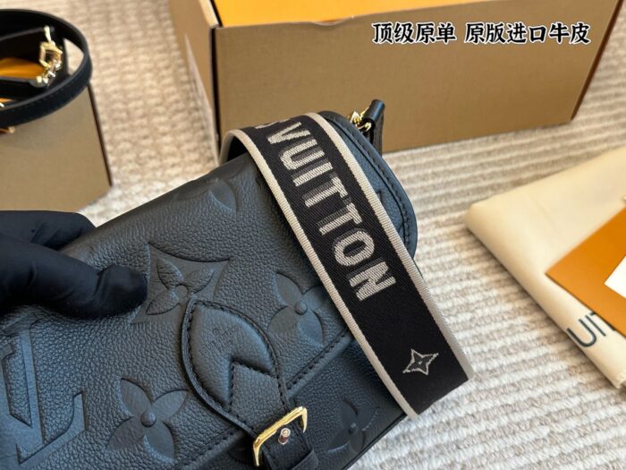 Louis Vuitton 2025 New Baguette Handbag Imported Cowhide Leather Seasonal Limited Edition - Image 8