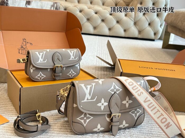 Louis Vuitton 2025 Women'S New Baguette Handbag Imported Cowhide Leather Early Spring Freshness Seasonal Limited Edition - Image 1