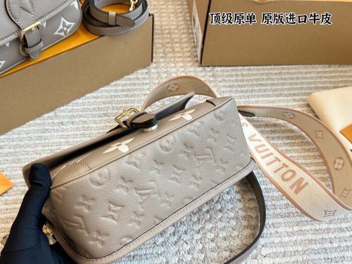 Louis Vuitton 2025 Women'S New Baguette Handbag Imported Cowhide Leather Early Spring Freshness Seasonal Limited Edition - Image 5