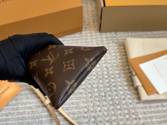 Louis Vuitton Nano Monogram New Edition Mobile Phone Case Youthful And Stylish - Image 5