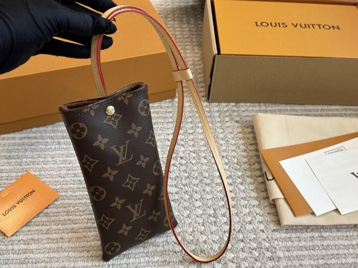 Louis Vuitton Nano Monogram New Edition Mobile Phone Case Youthful And Stylish - Image 6