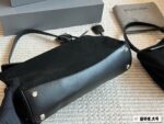 Balenciaga Rodeo New Oversized Soft Super Practical Relaxed-Look Large Bag - Image 6