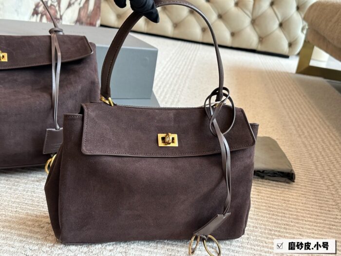 Balenciaga Rodeo Oversized Soft And Relaxed Practical Tote - Image 2