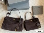 Balenciaga Rodeo Oversized Soft And Relaxed Practical Tote - Image 3
