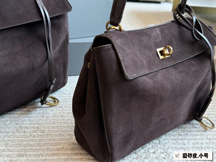 Balenciaga Rodeo Oversized Soft And Relaxed Practical Tote - Image 5