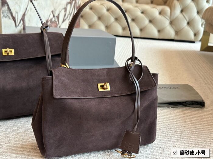 Balenciaga Rodeo Oversized Soft And Relaxed Practical Tote - Image 8