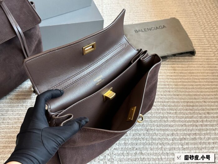 Balenciaga Rodeo Oversized Soft And Relaxed Practical Tote - Image 9