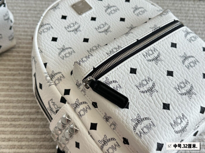 Mcm 2020 Classic Side-Opening Backpack (High-End Version, Boutique-Grade Materials, Original Ykk Pullers) - Image 3