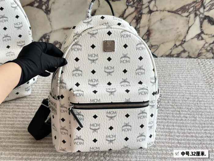 Mcm 2020 Classic Side-Opening Backpack (High-End Version, Boutique-Grade Materials, Original Ykk Pullers) - Image 6