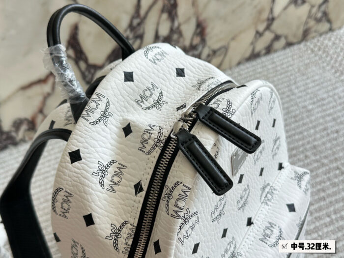 Mcm 2020 Classic Side-Opening Backpack (High-End Version, Boutique-Grade Materials, Original Ykk Pullers) - Image 8