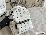 Mcm 2020 Classic Side-Opening Backpack (High-End Version, Boutique-Grade Materials, Original Ykk Pullers) - Image 11