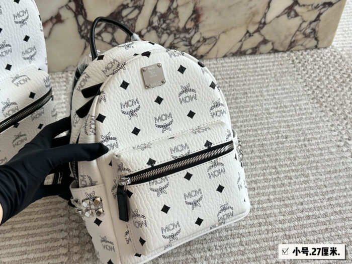 Mcm 2020 Classic Side-Opening Backpack (High-End Version, Boutique-Grade Materials, Original Ykk Pullers) - Image 11