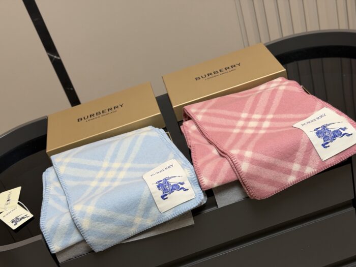 Burberry Cashmere Scarf Reversible Raspberry Pink Limited Edition With Box - Image 1