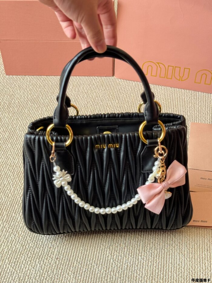 Miu Miu Pendant Pleated Bowling Bag Handheld Versatile, Stylish And Photogenic - Image 3