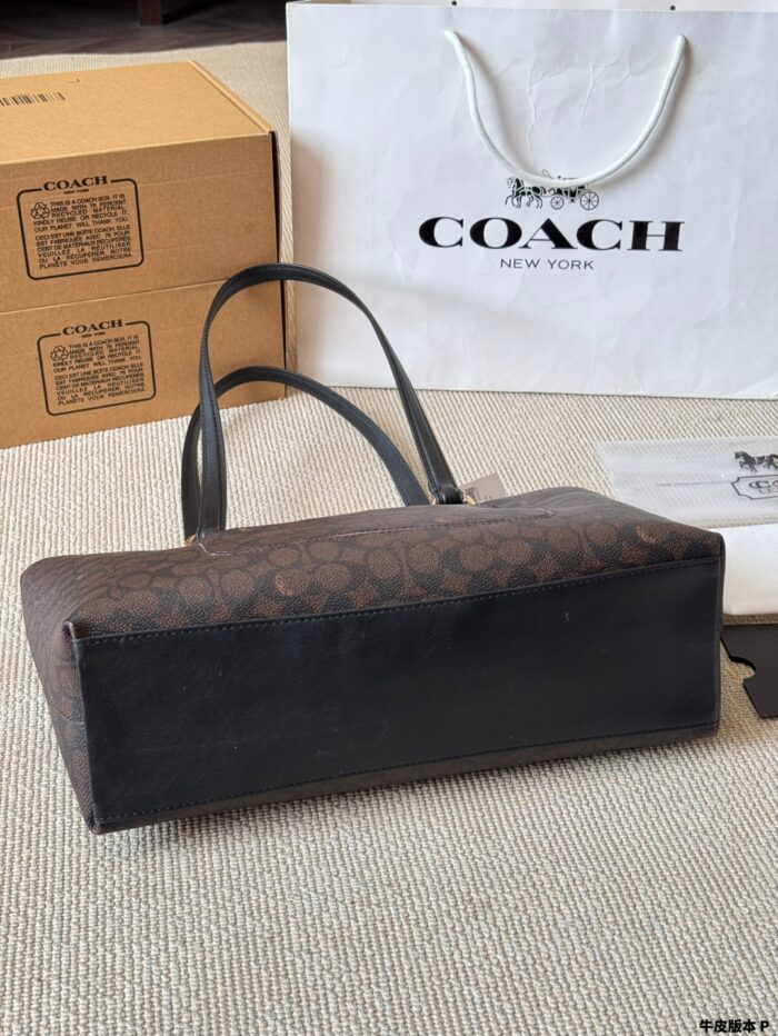 Coach Station Tote Bag Bucket-Shaped Multiple Colours Internal Organiser Compartments Versatile For Multiple Occasions - Image 6