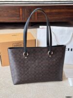 Coach Station Tote Bag Bucket-Shaped Multiple Colours Internal Organiser Compartments Versatile For Multiple Occasions - Image 7