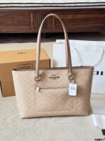 Coach Station Tote Bag Bucket-Shaped Multiple Colours Internal Organiser Compartments Versatile For Multiple Occasions - Image 10