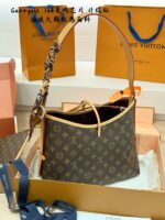 Louis Vuitton Carryall 163 Chip Edition Steel Hardware Shoulder, Underarm, Handheld, Crossbody Convertible Mother-And-Child Bag Full Set Packaging With Ribbon Included - Image 6
