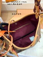 Louis Vuitton Carryall 163 Chip Edition Steel Hardware Shoulder, Underarm, Handheld, Crossbody Convertible Mother-And-Child Bag Full Set Packaging With Ribbon Included - Image 9