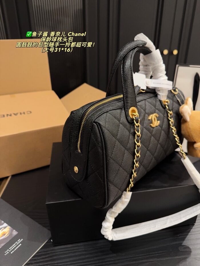 Chanel Bowling Bag: Caviar-Patterned, Puffed Silhouette, Detachable Chain Strap, Versatile Crossbody/Handheld, Generous Capacity - Image 4