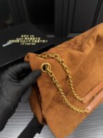 Yves Saint Laurent Jamie Suede Flap Bag Minimalist Style Leather-Chain Combination Lightweight And Shoulder-Friendly - Image 8