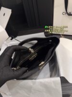Chanel 31 Bag Handbag Classic Vintage Black And Gold Colourway Can Be Carried By Hand Or Worn Crossbody - Image 8