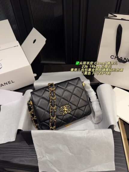 Chanel 23K 19Bag Collection Black Gold Wide Chain Tofu Bag Top-Grain Lambskin Understated Luxury Shoulder Or Crossbody Carry