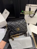 Chanel 23K 19Bag Collection Black Gold Wide Chain Tofu Bag Top-Grain Lambskin Understated Luxury Shoulder Or Crossbody Carry - Image 2